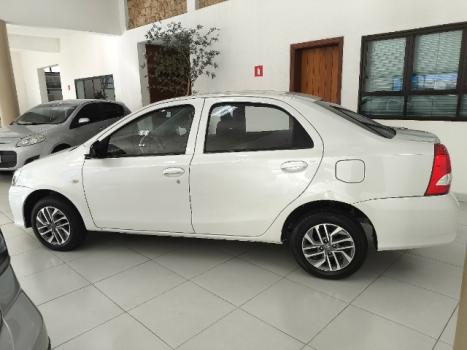 TOYOTA Etios Sedan 1.5 16V 4P FLEX X, Foto 14