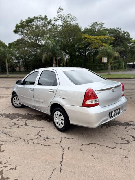 TOYOTA Etios Sedan 1.5 16V 4P FLEX X AUTOMTICO, Foto 8