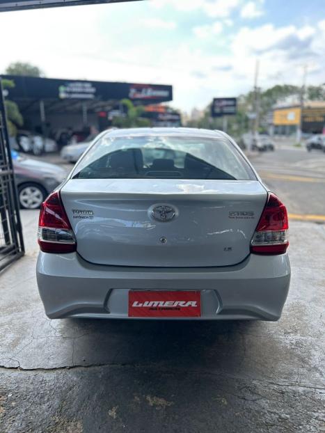 TOYOTA Etios Sedan 1.5 16V 4P FLEX X PLUS, Foto 4