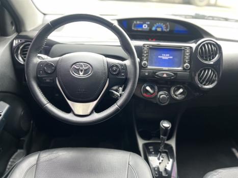 TOYOTA Etios Sedan 1.5 16V 4P FLEX PLATINUM AUTOM�TICO, Foto 2