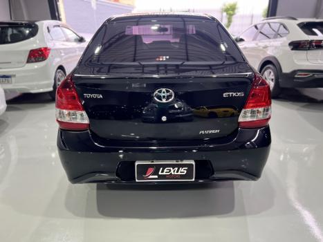 TOYOTA Etios Sedan 1.5 16V 4P FLEX PLATINUM AUTOM�TICO, Foto 7