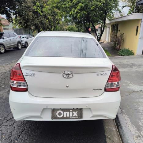 TOYOTA Etios Sedan 1.5 16V 4P FLEX PLATINUM AUTOM�TICO, Foto 5