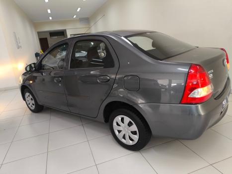 TOYOTA Etios Sedan 1.5 16V 4P FLEX X, Foto 2