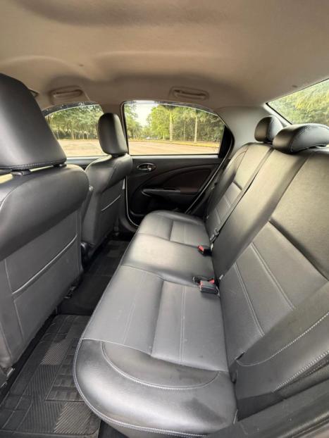 TOYOTA Etios Sedan 1.5 16V 4P FLEX PLATINUM AUTOM�TICO, Foto 8