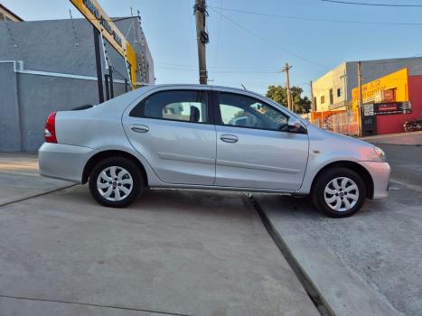 TOYOTA Etios Sedan 1.5 16V 4P FLEX XS AUTOM�TICO, Foto 6