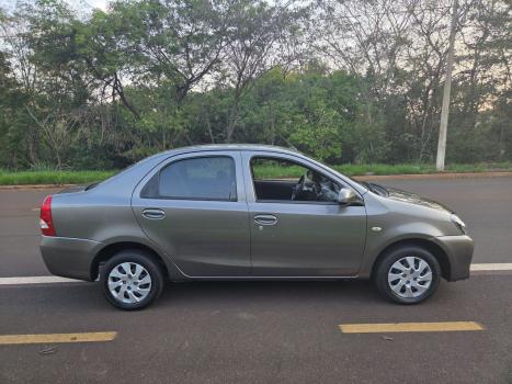 TOYOTA Etios Sedan 1.5 16V 4P FLEX X, Foto 4