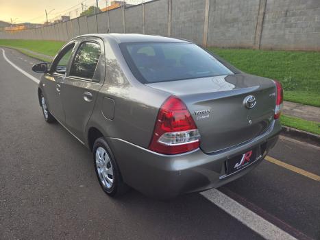 TOYOTA Etios Sedan 1.5 16V 4P FLEX X, Foto 6