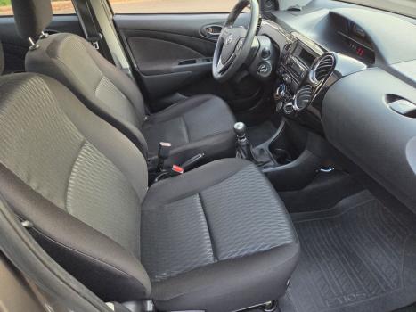 TOYOTA Etios Sedan 1.5 16V 4P FLEX X, Foto 9