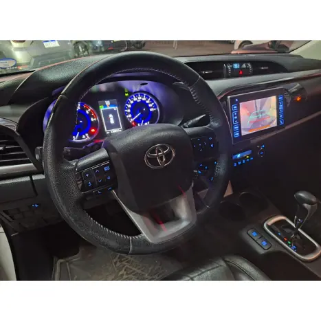 TOYOTA Hilux Caminhonete 2.8 16V SRV 4X4 DIESEL CABINE DUPLA AUTOMÁTICO, Foto 4 TOYOTA Hilux Caminhonete 2.8 16V SRV 4X4 DIESEL CABINE DUPLA AUTOMÁTICO, Foto 4