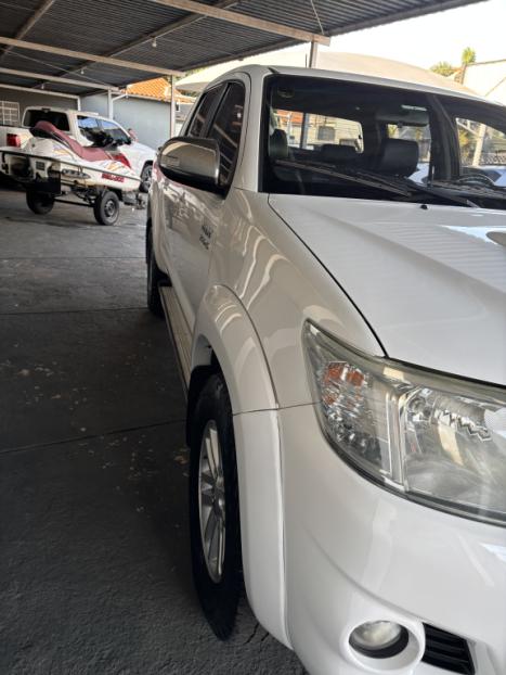 TOYOTA Hilux Caminhonete 3.0 4P 4X4 SRV TURBO DIESEL TOP CABINE DUPLA AUTOMTICO, Foto 2