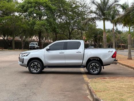 TOYOTA Hilux Caminhonete 2.8 16V SRV 4X4 DIESEL CABINE DUPLA AUTOMTICO, Foto 5