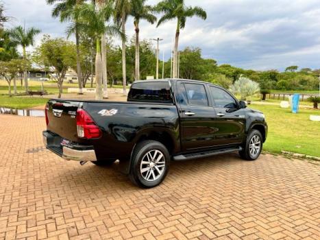 TOYOTA Hilux Caminhonete 2.8 16V SRV 4X4 DIESEL CABINE DUPLA AUTOMTICO, Foto 8