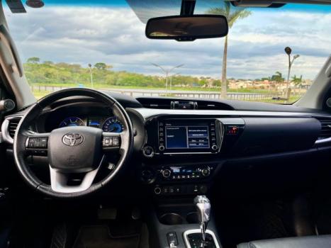 TOYOTA Hilux Caminhonete 2.8 16V SRV 4X4 DIESEL CABINE DUPLA AUTOMTICO, Foto 10