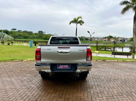 TOYOTA Hilux Caminhonete 2.8 16V SRV 4X4 DIESEL CABINE DUPLA AUTOMTICO, Foto 7