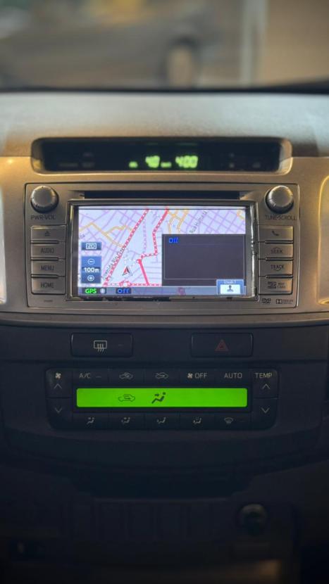 TOYOTA Hilux Caminhonete 2.7 16V 4P SRV FLEX 4X4  CABINE DUPLA AUTOMÁTICO, Foto 12 TOYOTA Hilux Caminhonete 2.7 16V 4P SRV FLEX 4X4  CABINE DUPLA AUTOMÁTICO, Foto 12