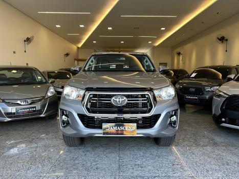 TOYOTA Hilux Caminhonete 2.7 16V 4P SRV FLEX CABINE DUPLA AUTOMTICO, Foto 1