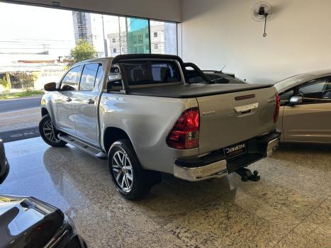 TOYOTA Hilux Caminhonete 2.7 16V 4P SRV FLEX CABINE DUPLA AUTOMTICO, Foto 5