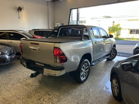 TOYOTA Hilux Caminhonete 2.7 16V 4P SRV FLEX CABINE DUPLA AUTOMTICO, Foto 6