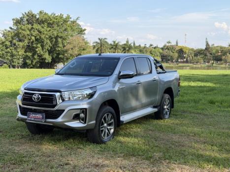 TOYOTA Hilux Caminhonete 2.8 16V SRV 4X4 DIESEL CABINE DUPLA AUTOMTICO, Foto 3