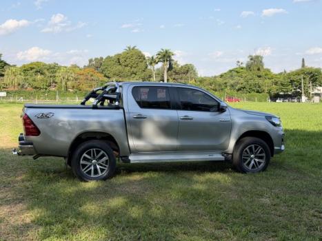 TOYOTA Hilux Caminhonete 2.8 16V SRV 4X4 DIESEL CABINE DUPLA AUTOMTICO, Foto 5