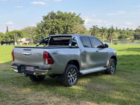 TOYOTA Hilux Caminhonete 2.8 16V SRV 4X4 DIESEL CABINE DUPLA AUTOMTICO, Foto 8