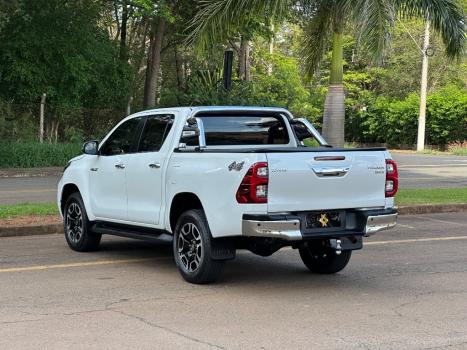 TOYOTA Hilux Caminhonete 2.8 16V SRX 4X4 DIESEL CABINE DUPLA AUTOMTICO, Foto 3
