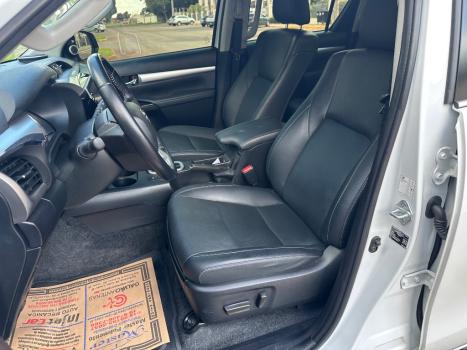 TOYOTA Hilux Caminhonete 2.8 16V SRX 4X4 DIESEL CABINE DUPLA AUTOMTICO, Foto 7