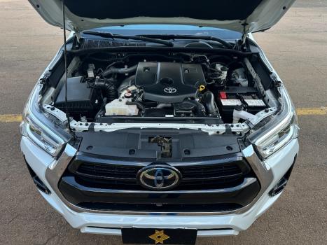 TOYOTA Hilux Caminhonete 2.8 16V SRX 4X4 DIESEL CABINE DUPLA AUTOMTICO, Foto 9