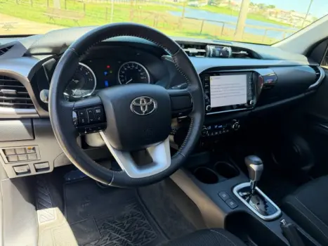 TOYOTA Hilux Caminhonete 2.7 16V 4P SR FLEX CABINE DUPLA AUTOMTICO, Foto 10