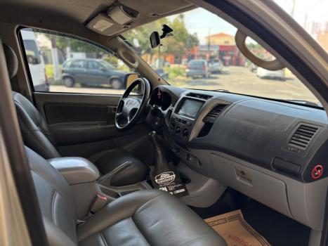 TOYOTA Hilux Caminhonete 3.0 4P 4X4 SRV TURBO DIESEL CABINE DUPLA, Foto 6