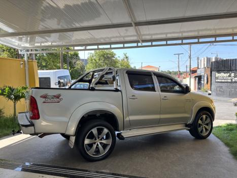 TOYOTA Hilux Caminhonete 3.0 4P 4X4 SRV TURBO DIESEL CABINE DUPLA, Foto 11