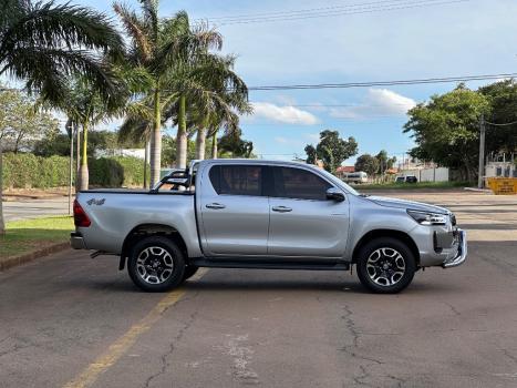 TOYOTA Hilux Caminhonete 2.8 16V SRX 4X4 DIESEL CABINE DUPLA AUTOMTICO, Foto 2