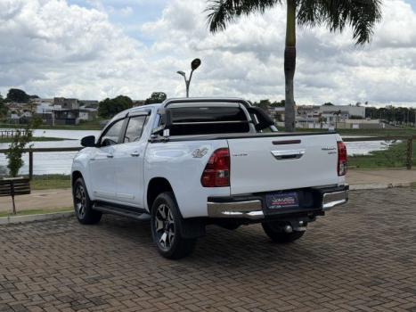 TOYOTA Hilux Caminhonete 2.8 16V SRX 4X4 DIESEL CABINE DUPLA AUTOMTICO, Foto 6
