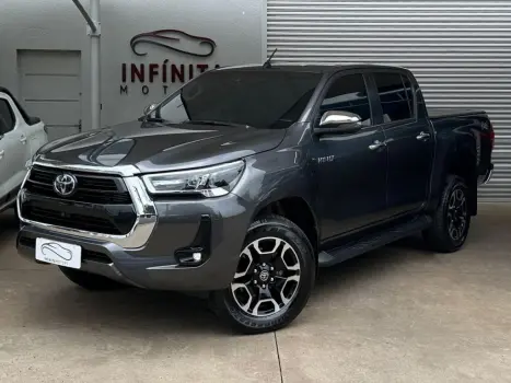 TOYOTA Hilux Caminhonete 2.8 16V SRX 4X4 DIESEL CABINE DUPLA AUTOM�TICO, Foto 1