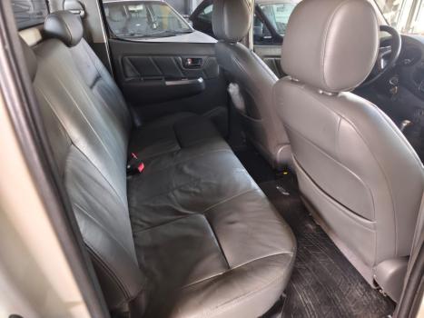 TOYOTA Hilux Caminhonete 3.0 4P 4X4 SRV TURBO DIESEL CABINE DUPLA AUTOM�TICO, Foto 8