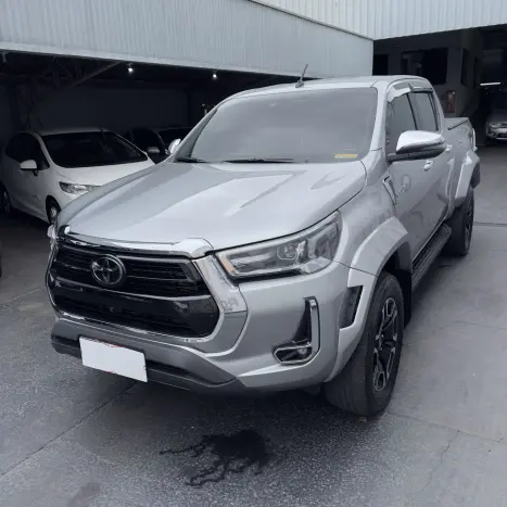 TOYOTA Hilux Caminhonete 2.8 16V SRX PLUS 4X4 TURBO DIESEL CABINE DUPLA AUTOM�TICO, Foto 3