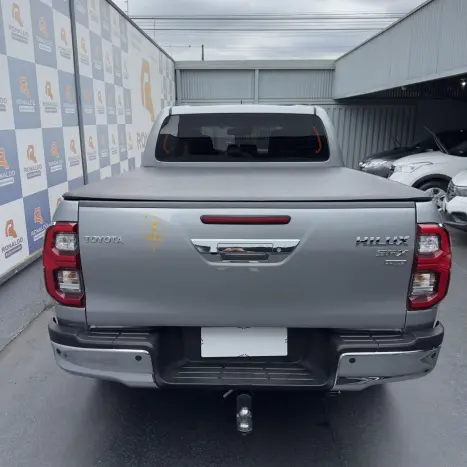 TOYOTA Hilux Caminhonete 2.8 16V SRX PLUS 4X4 TURBO DIESEL CABINE DUPLA AUTOM�TICO, Foto 5