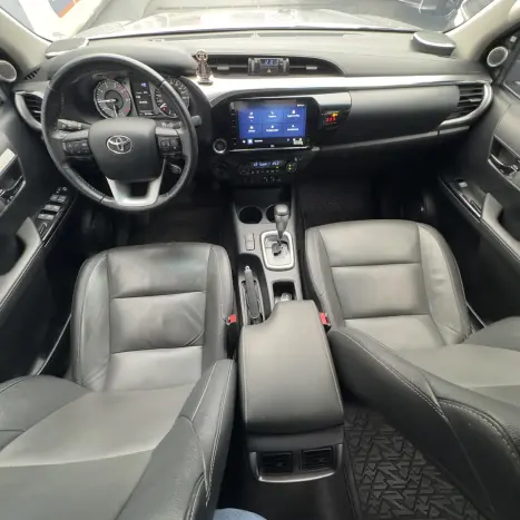 TOYOTA Hilux Caminhonete 2.8 16V SRX PLUS 4X4 TURBO DIESEL CABINE DUPLA AUTOM�TICO, Foto 9