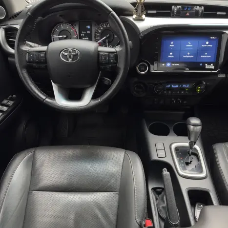 TOYOTA Hilux Caminhonete 2.8 16V SRX PLUS 4X4 TURBO DIESEL CABINE DUPLA AUTOM�TICO, Foto 10
