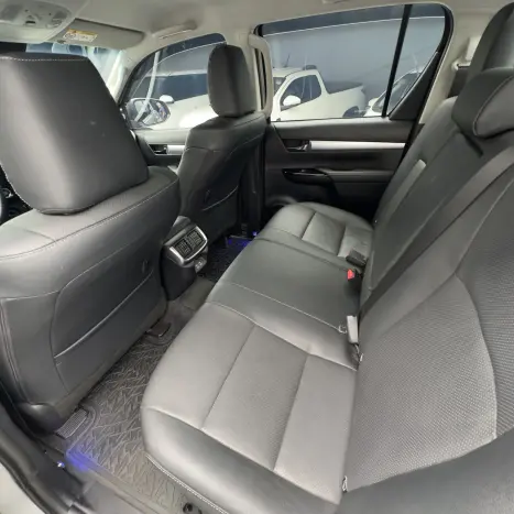 TOYOTA Hilux Caminhonete 2.8 16V SRX PLUS 4X4 TURBO DIESEL CABINE DUPLA AUTOM�TICO, Foto 11