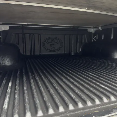 TOYOTA Hilux Caminhonete 2.8 16V SRX PLUS 4X4 TURBO DIESEL CABINE DUPLA AUTOM�TICO, Foto 15