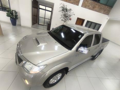 TOYOTA Hilux Caminhonete 3.0 16V 4P 4X4 SRV TURBO DIESEL CABINE DUPLA AUTOM�TICO, Foto 1