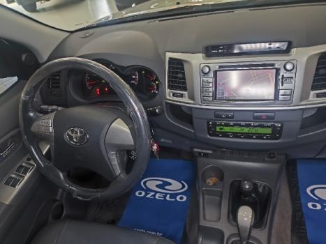 TOYOTA Hilux Caminhonete 3.0 16V 4P 4X4 SRV TURBO DIESEL CABINE DUPLA AUTOM�TICO, Foto 21