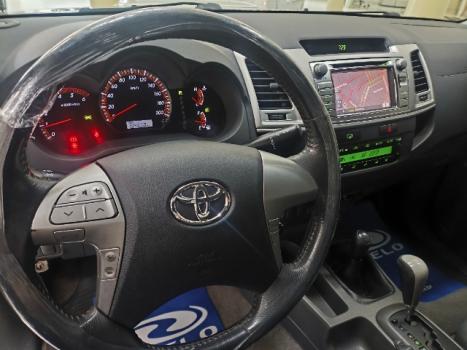TOYOTA Hilux Caminhonete 3.0 16V 4P 4X4 SRV TURBO DIESEL CABINE DUPLA AUTOM�TICO, Foto 24
