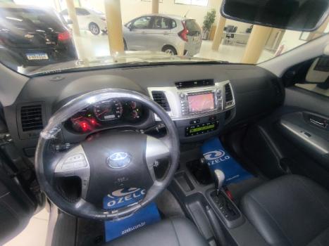 TOYOTA Hilux Caminhonete 3.0 16V 4P 4X4 SRV TURBO DIESEL CABINE DUPLA AUTOM�TICO, Foto 26