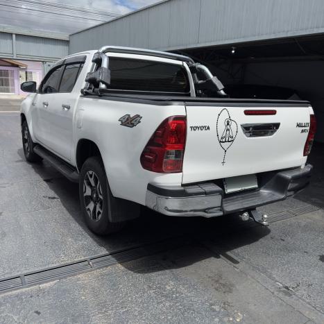 TOYOTA Hilux Caminhonete 2.8 16V SRX 4X4 TURBO DIESEL CABINE DUPLA AUTOM�TICO, Foto 6