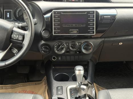 TOYOTA Hilux Caminhonete 2.8 16V  LOW M4FD 4X4 TURBO DIESEL CABINE DUPLA, Foto 4