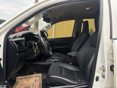 TOYOTA Hilux Caminhonete 2.8 16V  LOW M4FD 4X4 TURBO DIESEL CABINE DUPLA, Foto 6