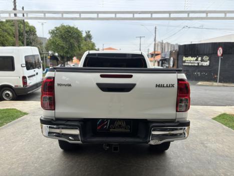 TOYOTA Hilux Caminhonete 2.8 16V  LOW M4FD 4X4 TURBO DIESEL CABINE DUPLA, Foto 11