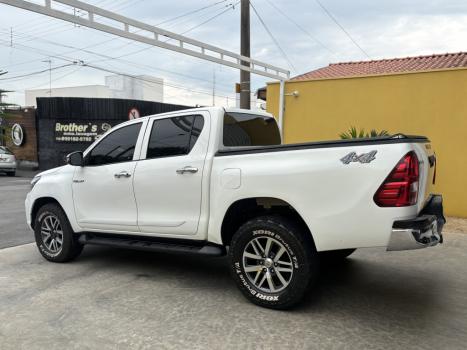TOYOTA Hilux Caminhonete 2.8 16V  LOW M4FD 4X4 TURBO DIESEL CABINE DUPLA, Foto 12